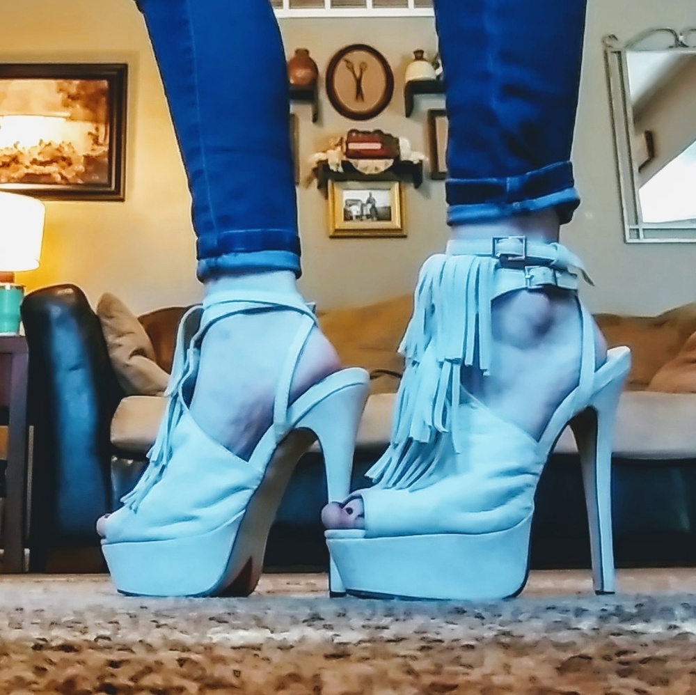 Luchiny high heeles
